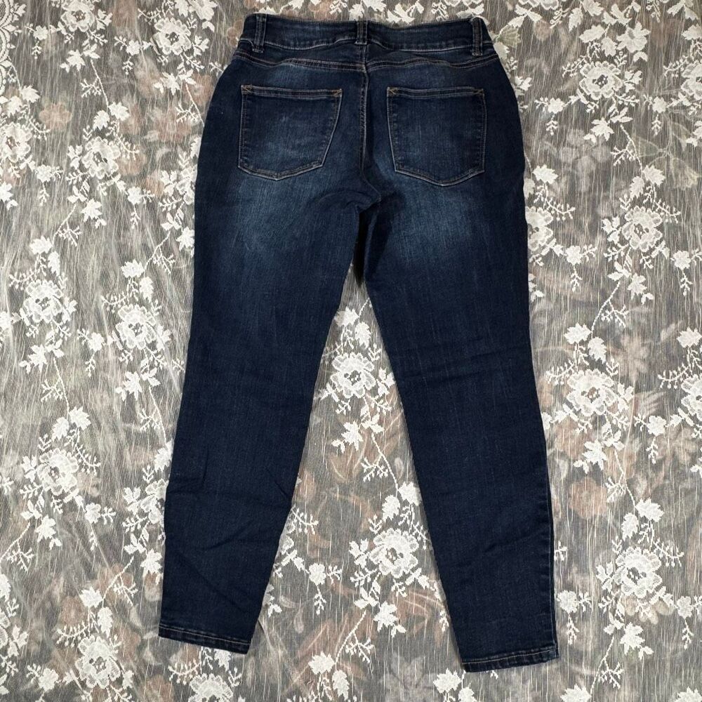 Maurices Dark Wash Skinny Ankle Jeans – Size Medium Short - Picture 4 of 5